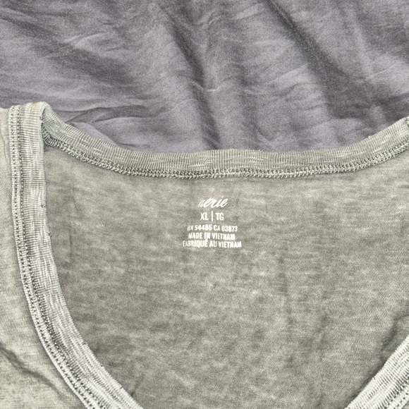 Old Navy Distressed TShirt - Picture 2 of 2